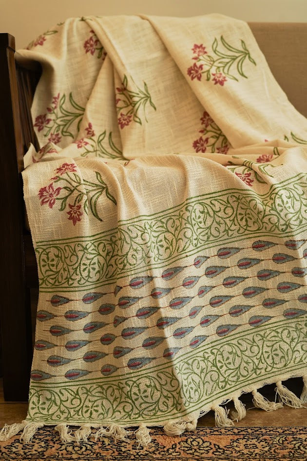 Gul-e-Rawan - Throws